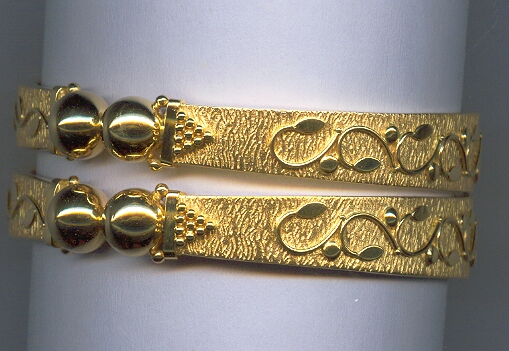 GOLD BANGLE PLAIN EXCLUSIVE