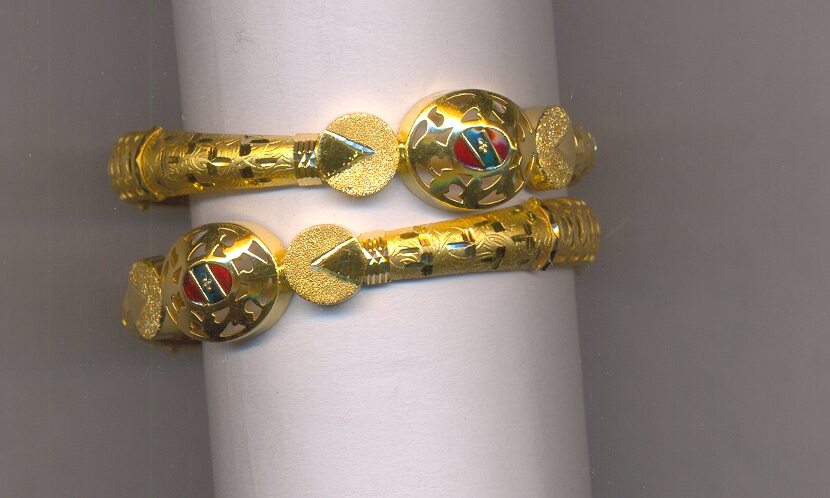 GOLD BANGLE PLAIN EXCLUSIVE