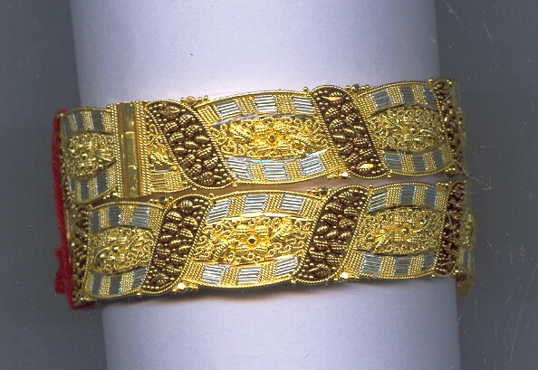 GOLD BANGLE PLAIN EXCLUSIVE