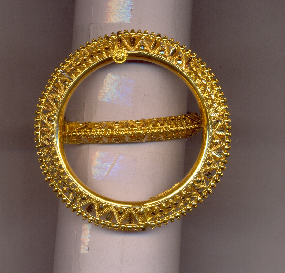 GOLD BANGLE PLAIN EXCLUSIVE