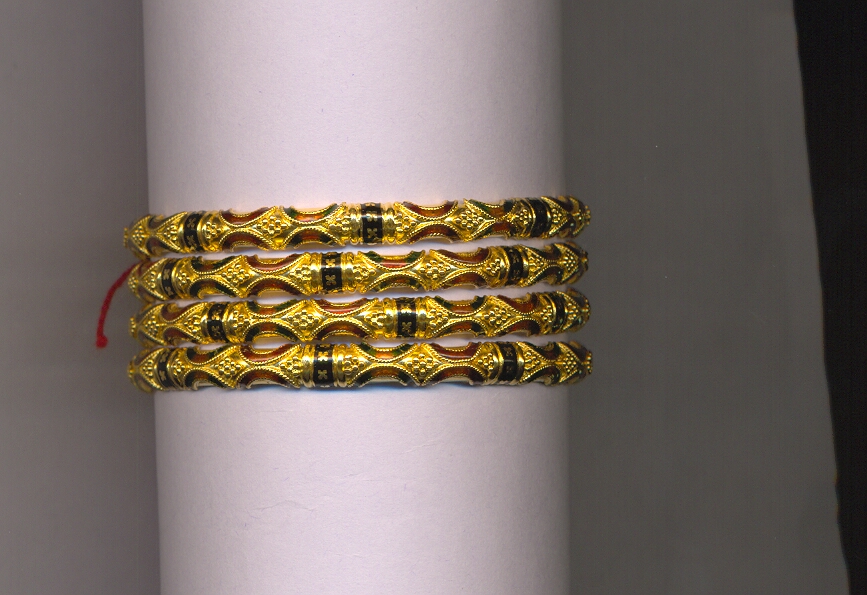 GOLD BANGLE PLAIN EXCLUSIVE