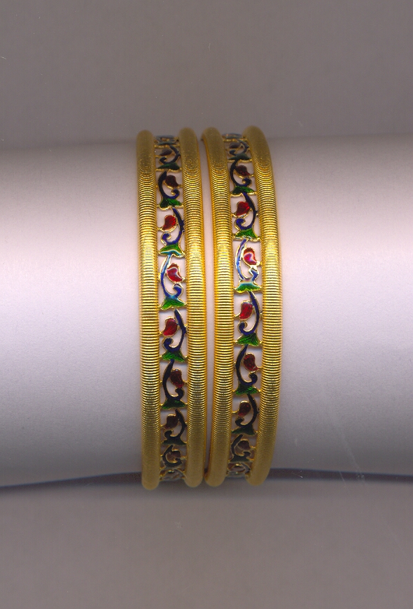 GOLD BANGLE PLAIN EXCLUSIVE