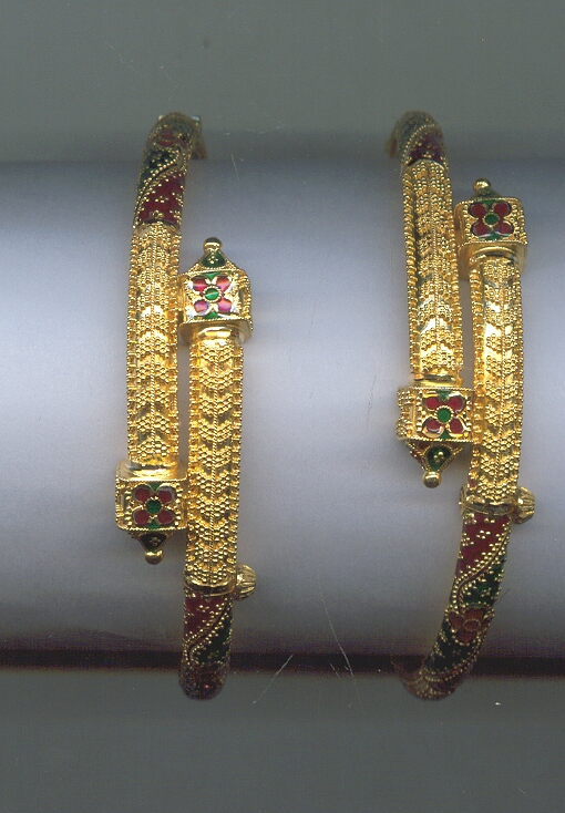 GOLD BANGLE PLAIN EXCLUSIVE