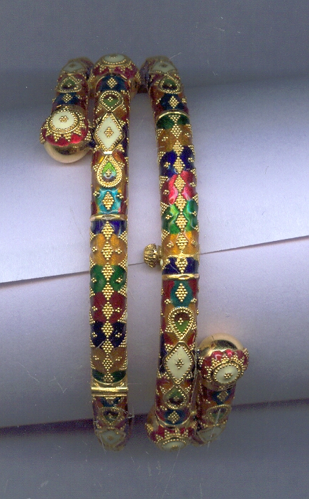 GOLD BANGLE PLAIN EXCLUSIVE