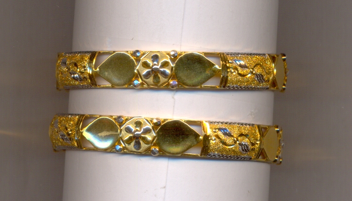GOLD BANGLE PLAIN EXCLUSIVE