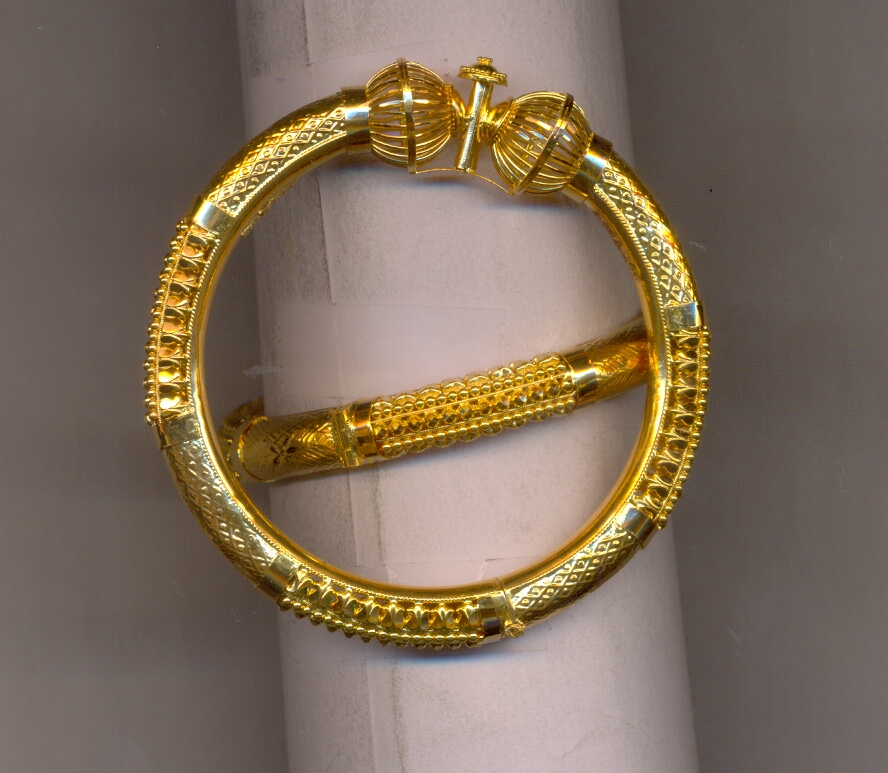 GOLD BANGLE PLAIN EXCLUSIVE