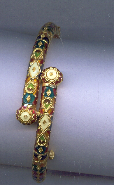 GOLD BANGLE PLAIN EXCLUSIVE