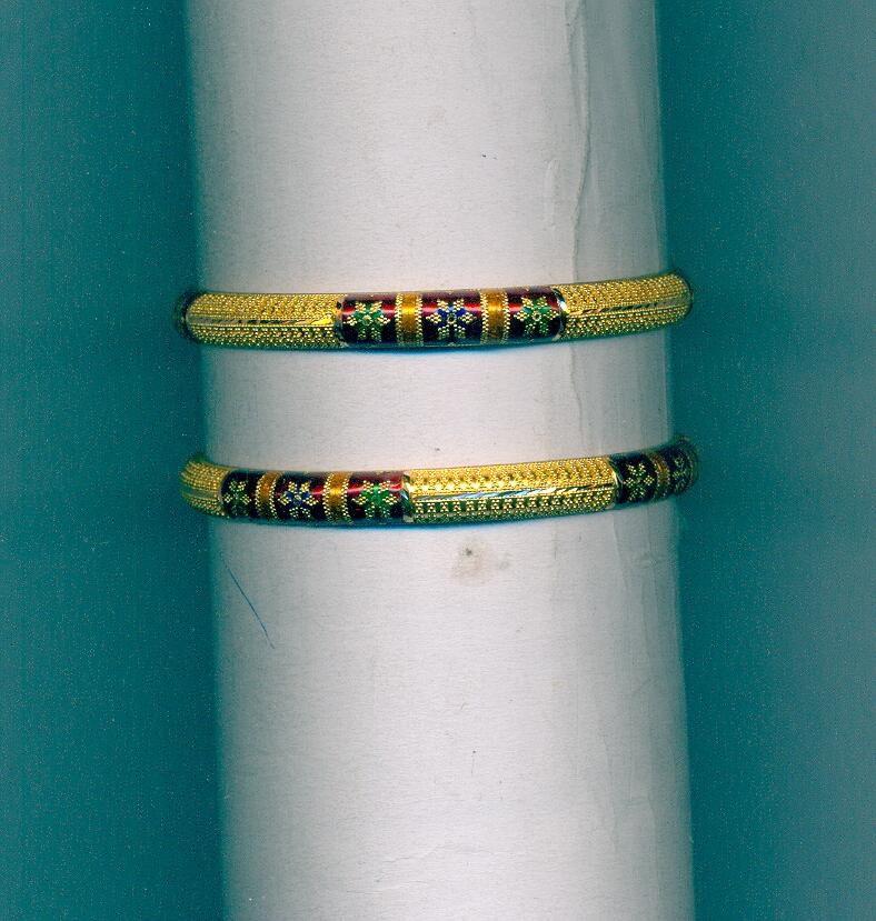 GOLD BANGLE PLAIN EXCLUSIVE