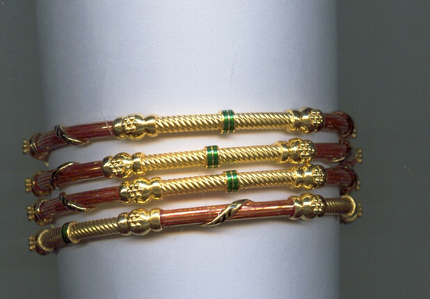 GOLD BANGLE PLAIN EXCLUSIVE