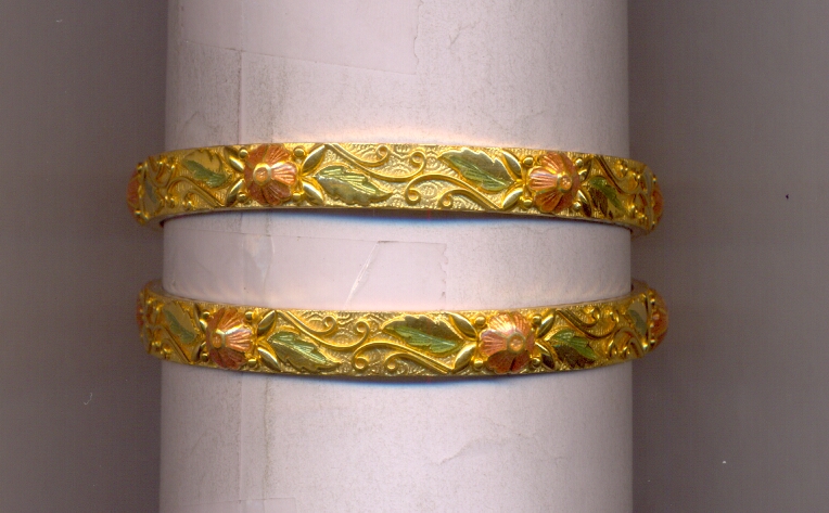 GOLD BANGLE PLAIN EXCLUSIVE