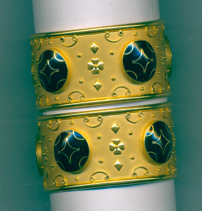 GOLD BANGLE PLAIN EXCLUSIVE