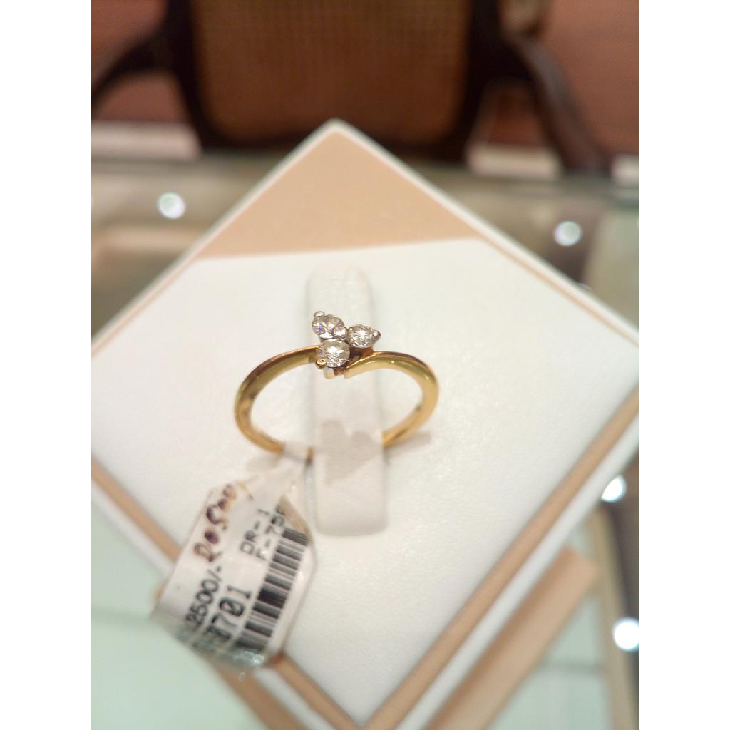 DIAMOND RING