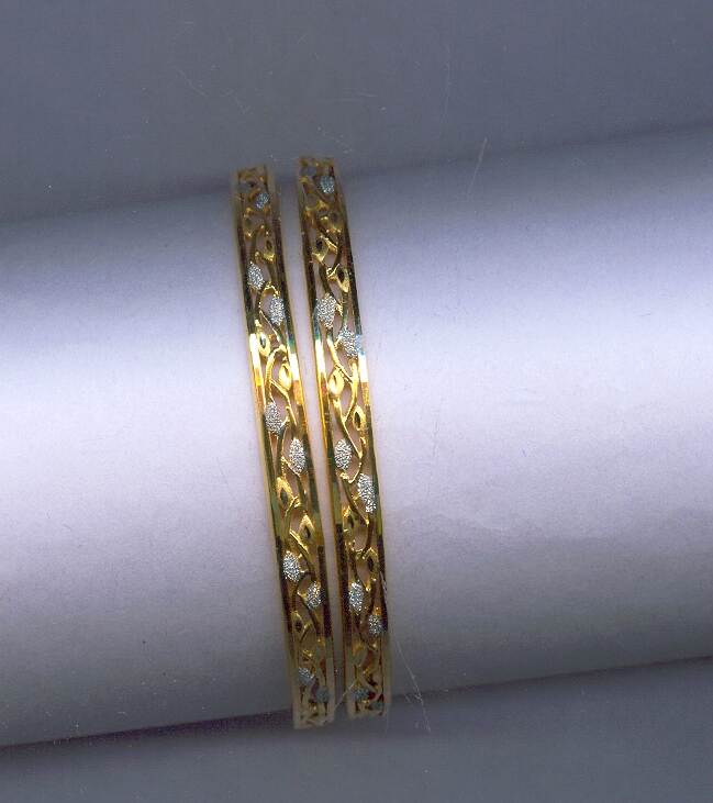 GOLD BANGLE PLAIN EXCLUSIVE