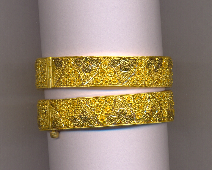 GOLD BANGLE PLAIN EXCLUSIVE