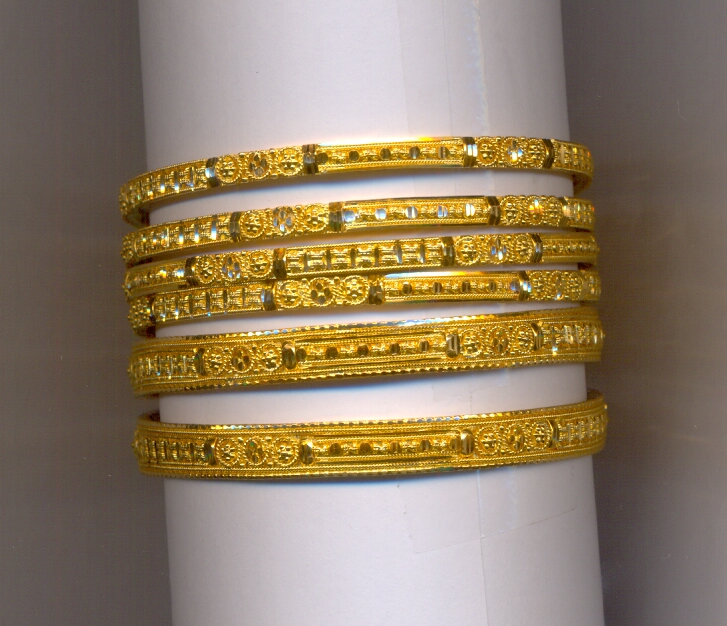 GOLD BANGLE PLAIN FANCY