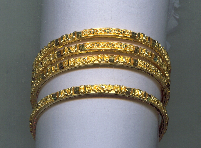 GOLD BANGLE PLAIN FANCY