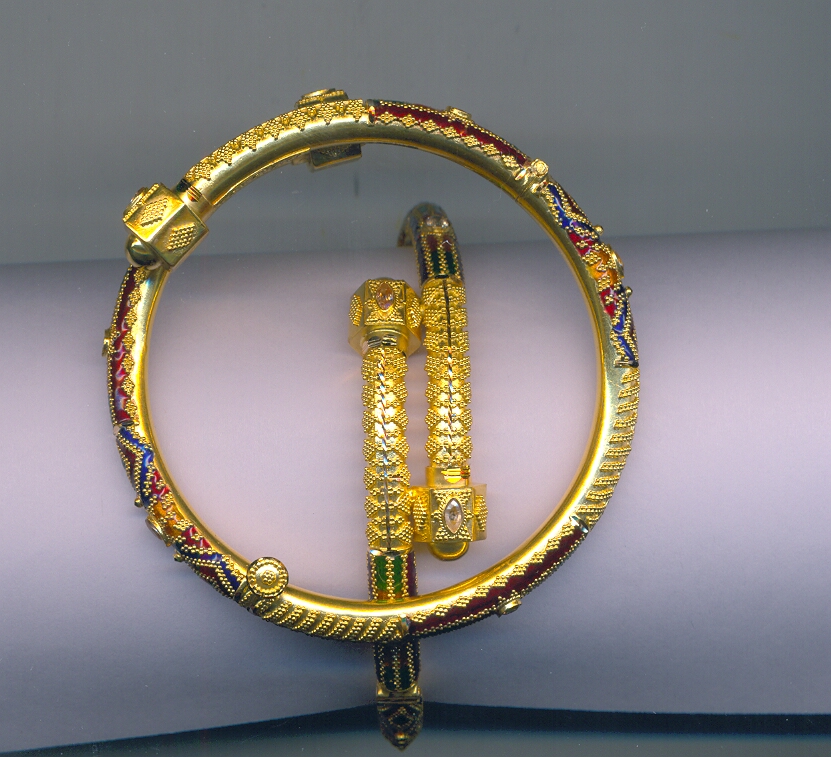 GOLD BANGLE PLAIN FANCY