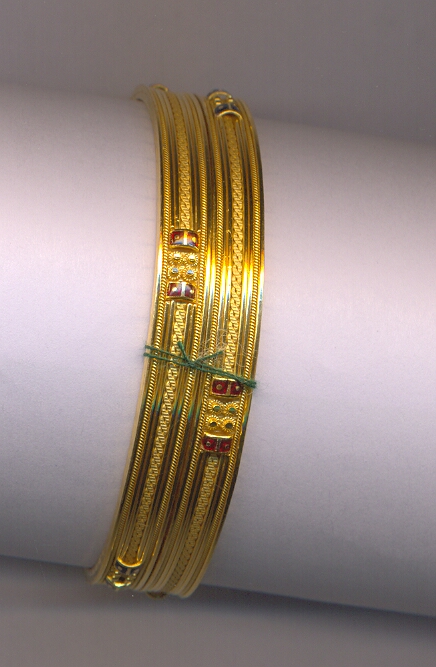 GOLD BANGLE PLAIN FANCY