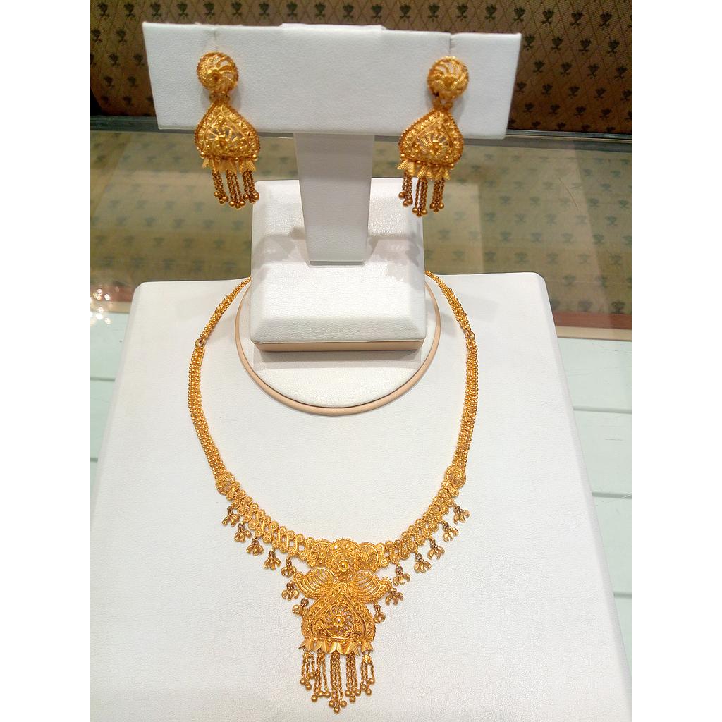 GOLD HALF SET