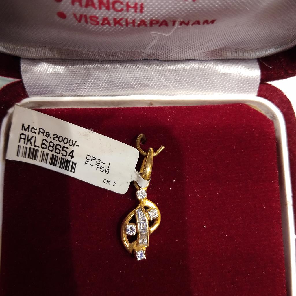 DIAMOND PENDENT GENERAL