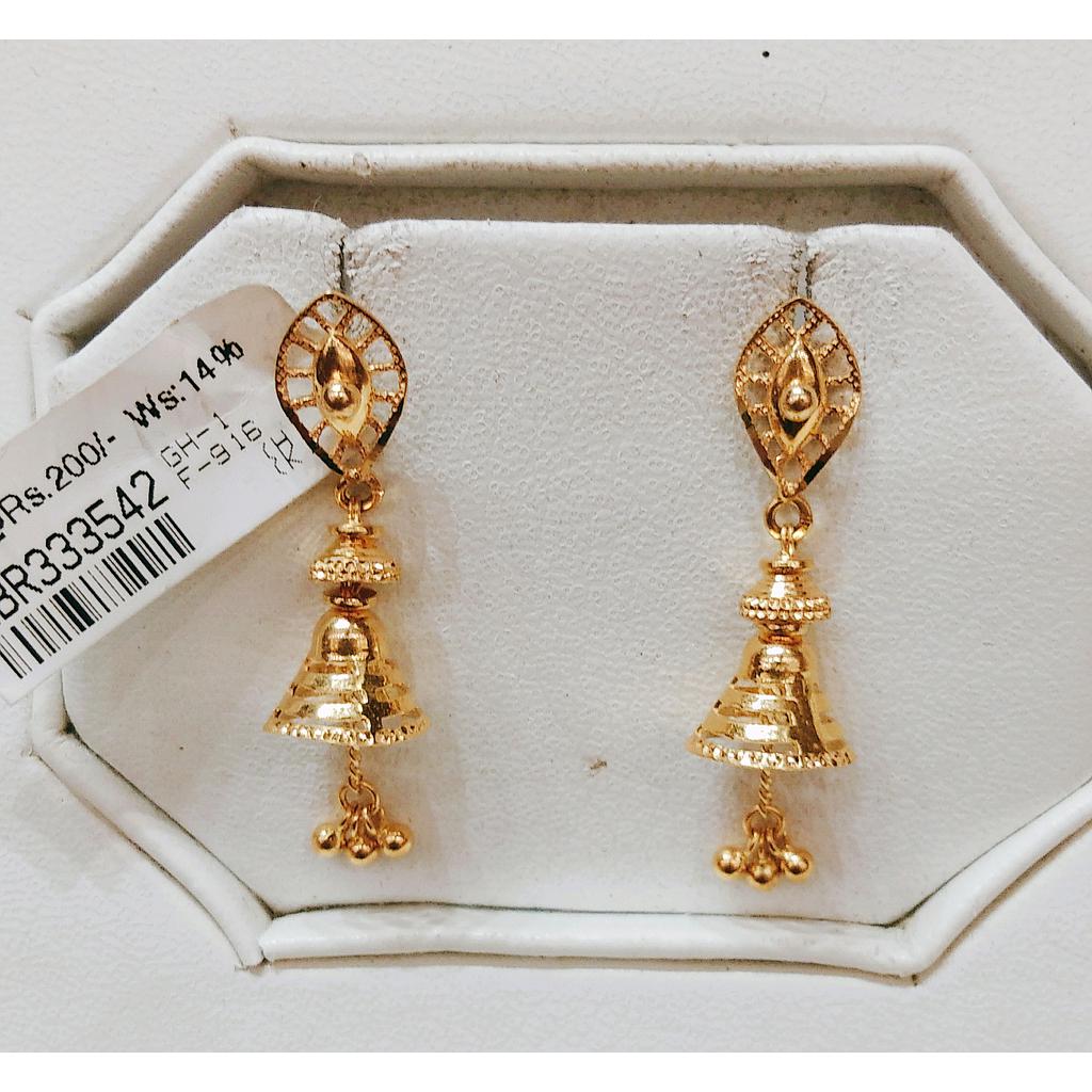 GOLD HANGING