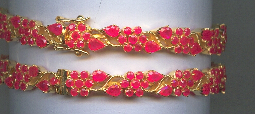 GOLD BANGLE REALSTONE EXCLUSIVE