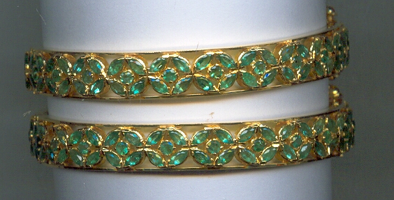 GOLD BANGLE REALSTONE EXCLUSIVE
