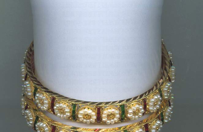GOLD BANGLE REALSTONE GENERAL