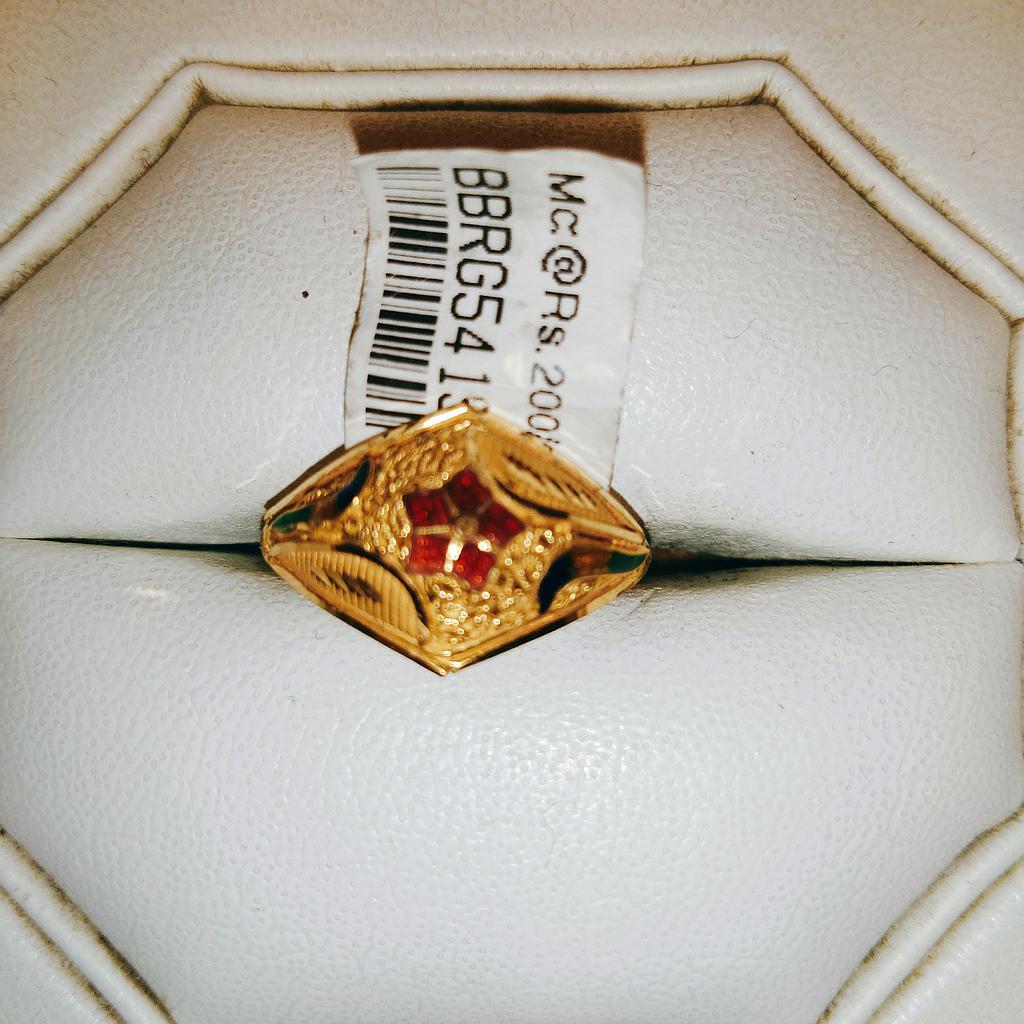 GOLD RING