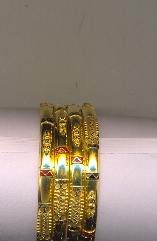 GOLD BANGLE BRONZE