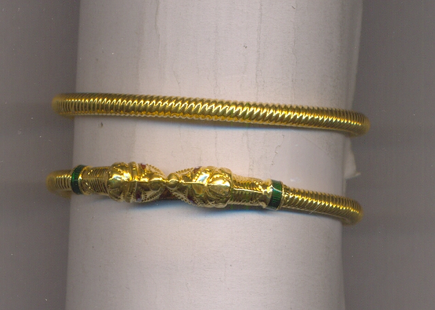 GOLD BANGLE BRONZE GENERAL