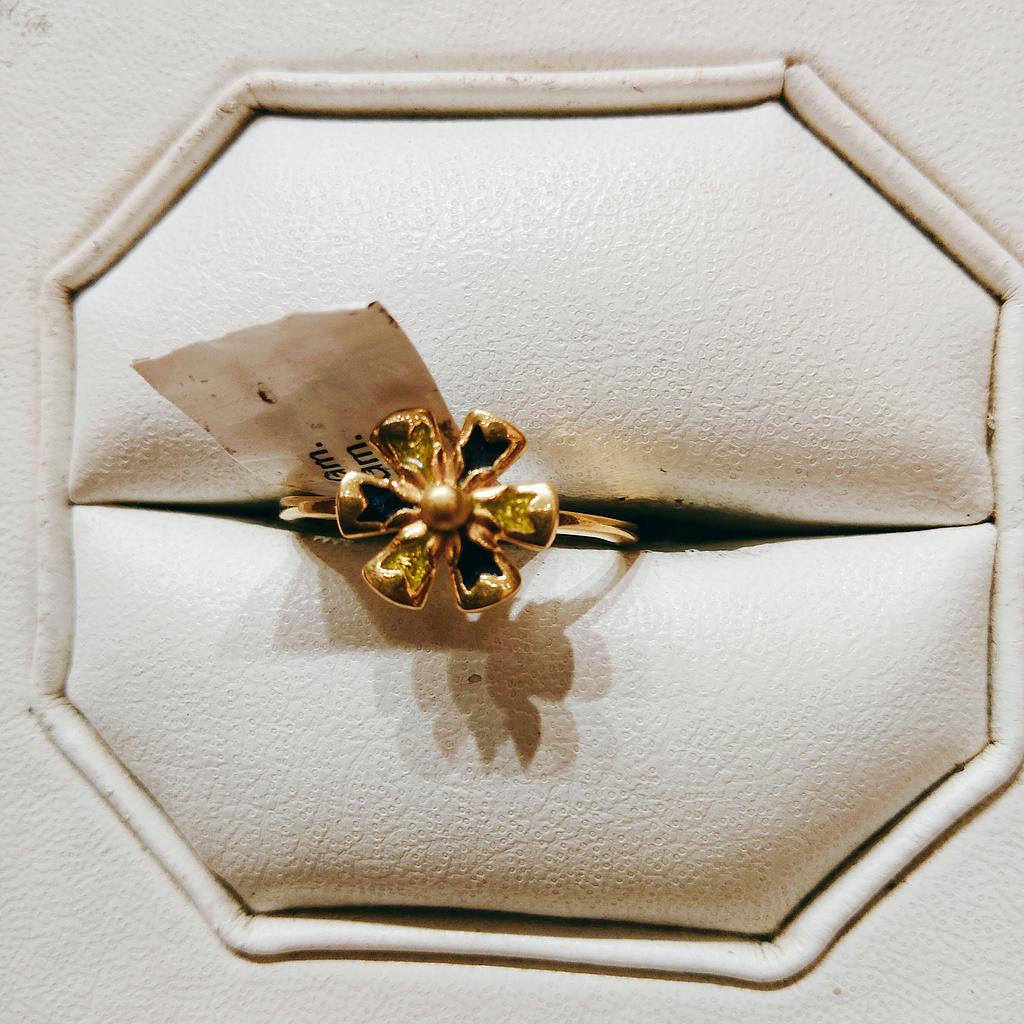 GOLD RING LADIES CASTING EXCLUSIVE