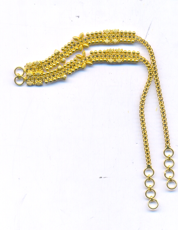 GOLD EARCHAIN