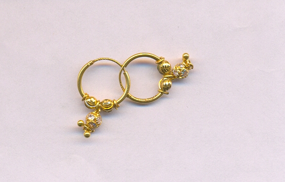 GOLD EARRING