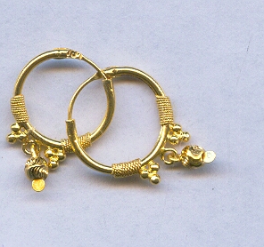 GOLD EARRING
