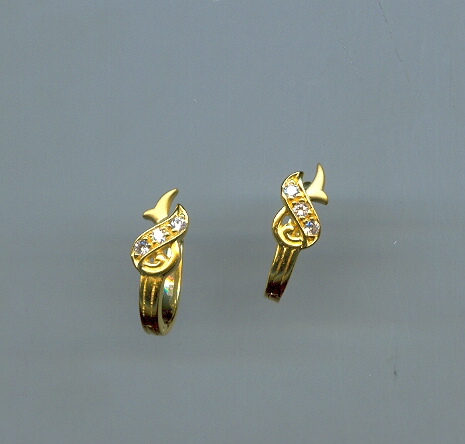 GOLD EARRING CASTING EXCLUSIVE