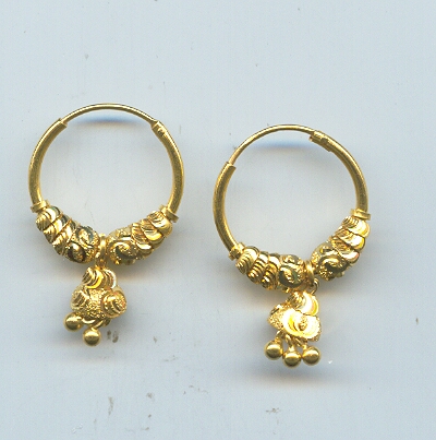GOLD EARRING CASTING EXCLUSIVE