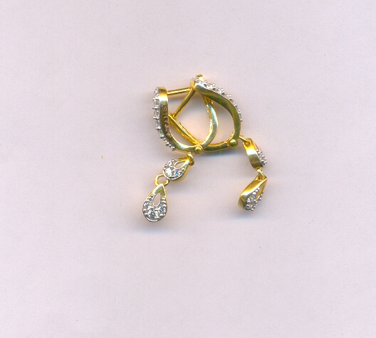 GOLD EARRING CASTING EXCLUSIVE
