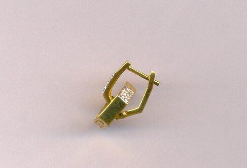 GOLD EARRING CASTING EXCLUSIVE