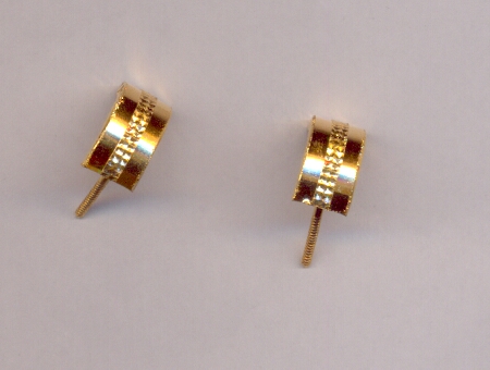 GOLD EARRING CASTING EXCLUSIVE
