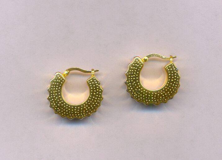 GOLD EARRING CASTING EXCLUSIVE