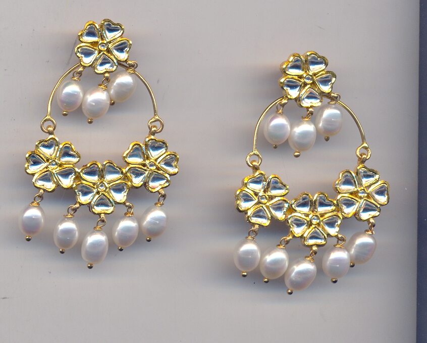 GOLD EARHANGING KUNDAN