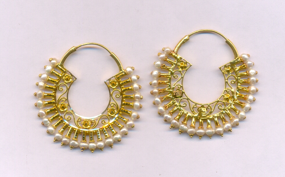 GOLD EARRING PLAIN EXCLUSIVE