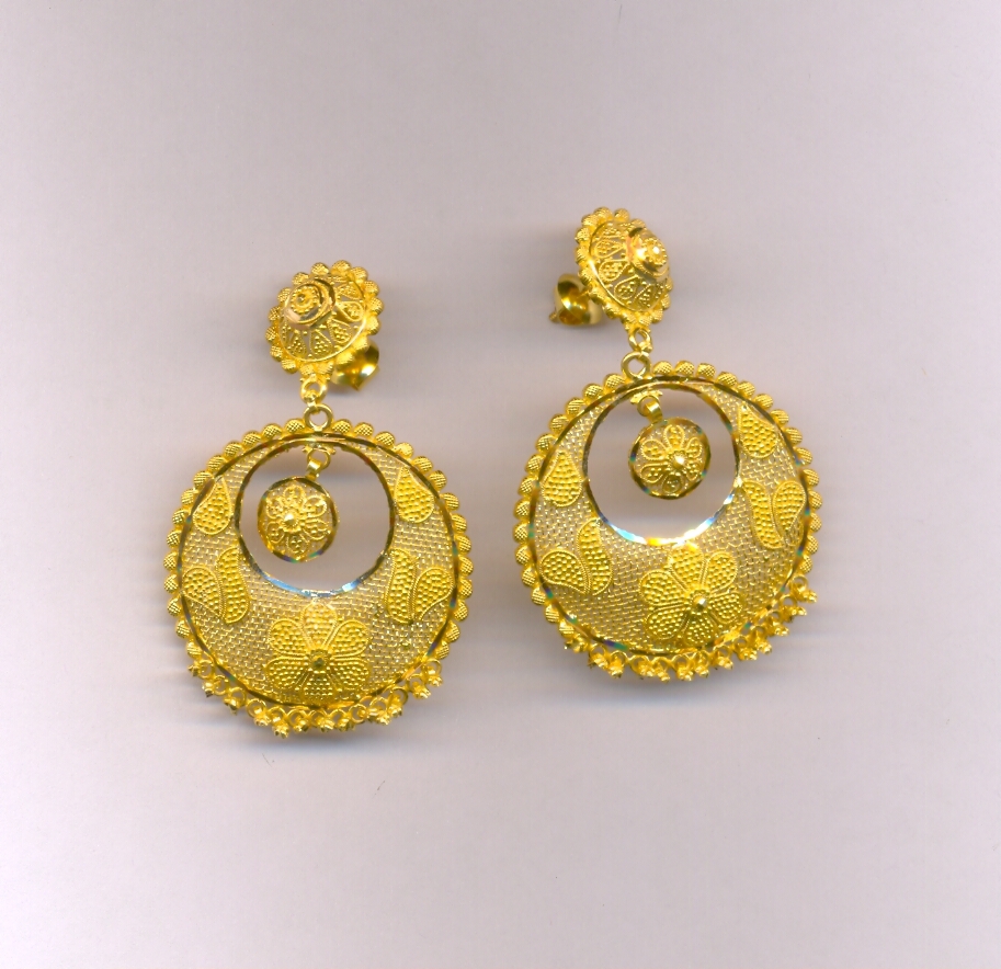 GOLD EARRING PLAIN FANCY