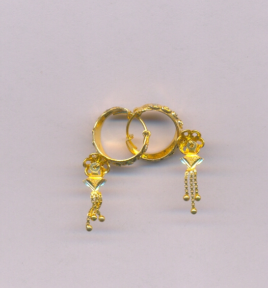 GOLD EARRING PLAIN FANCY