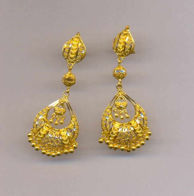 GOLD EARRING PLAIN FANCY
