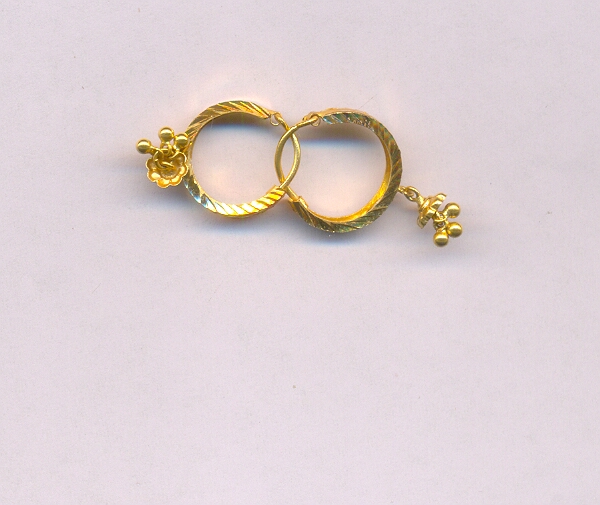 GOLD EARRING PLAIN FANCY