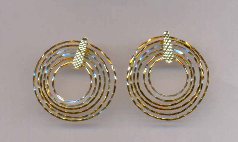 GOLD EARRING PLAIN FANCY