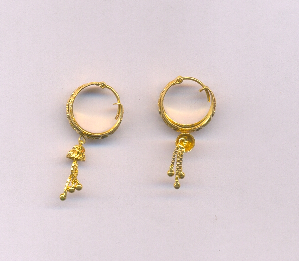 GOLD EARRING PLAIN FANCY
