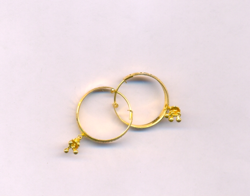 GOLD EARRING PLAIN FANCY